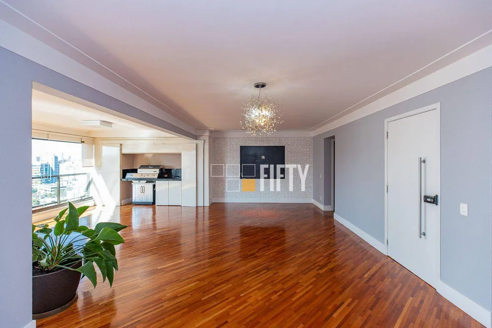 Apartamento, 3 quartos, 209 m² - Foto 2