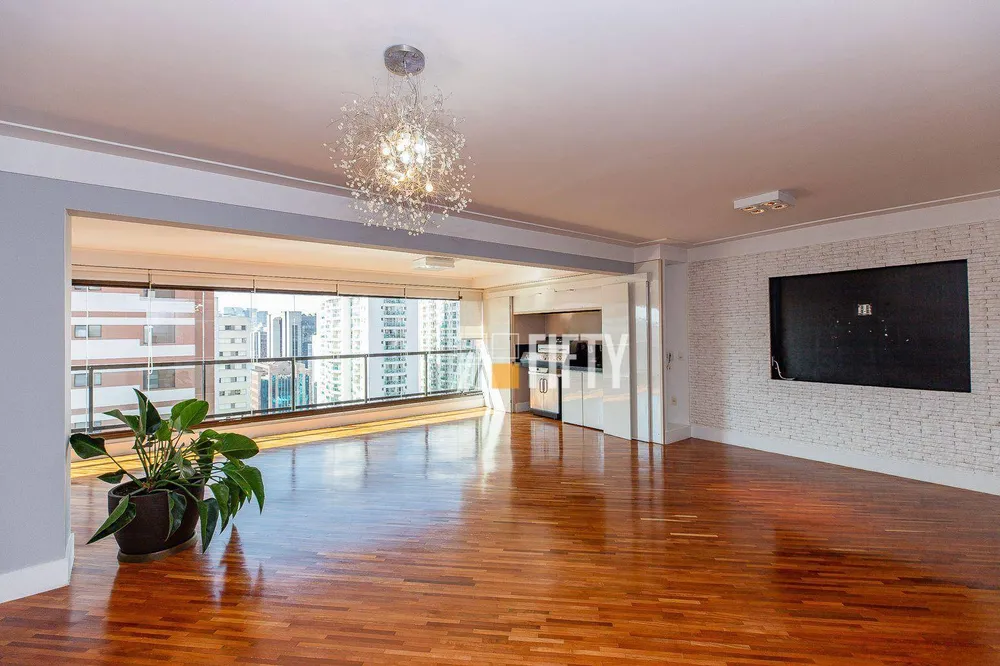 Apartamento, 3 quartos, 209 m² - Foto 1
