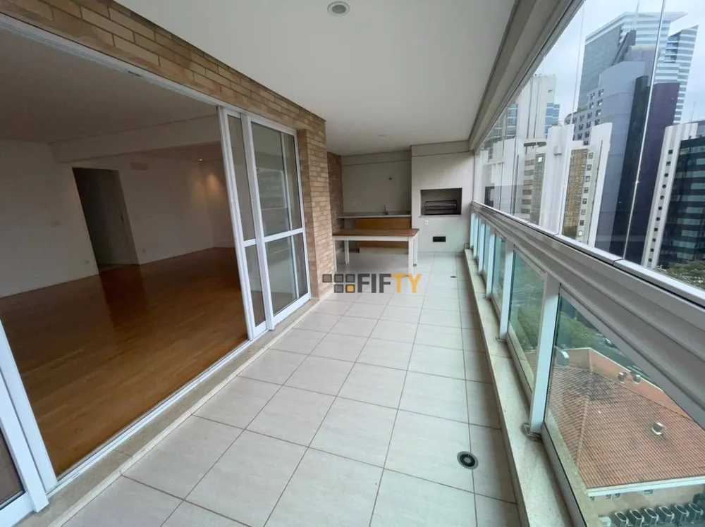 Apartamento, 3 quartos, 245 m² - Foto 4