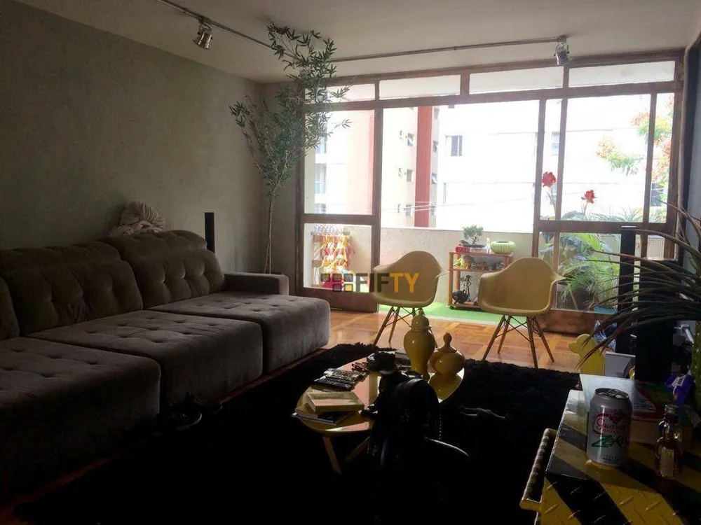Apartamento, 3 quartos, 231 m² - Foto 1