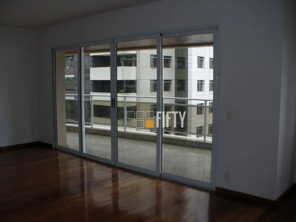 Apartamento, 4 quartos, 360 m² - Foto 1