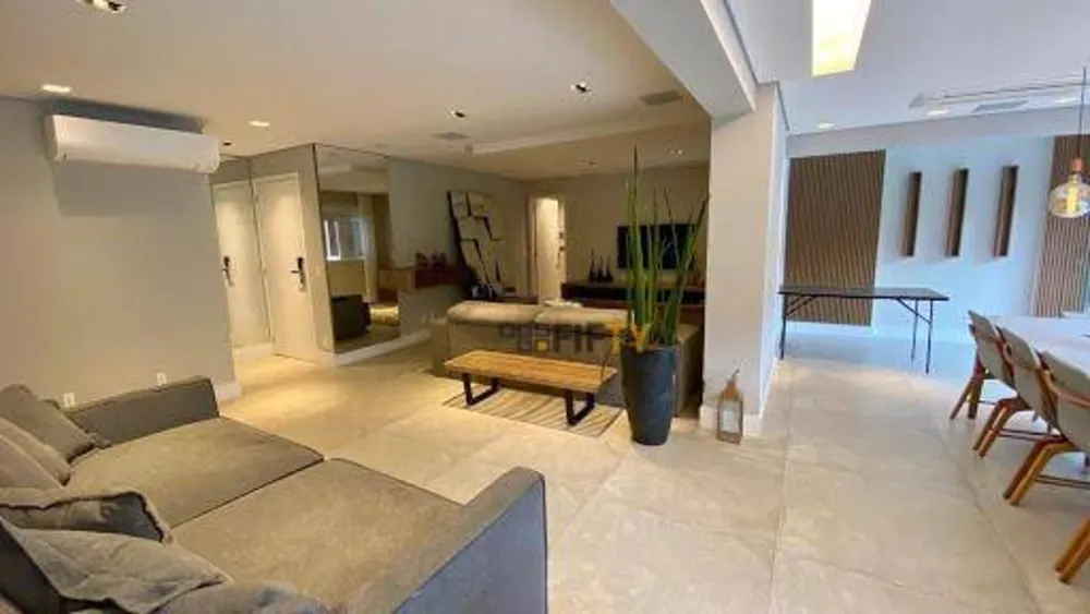 Apartamento, 3 quartos, 220 m² - Foto 2