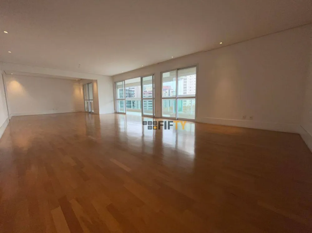 Apartamento, 3 quartos, 245 m² - Foto 2