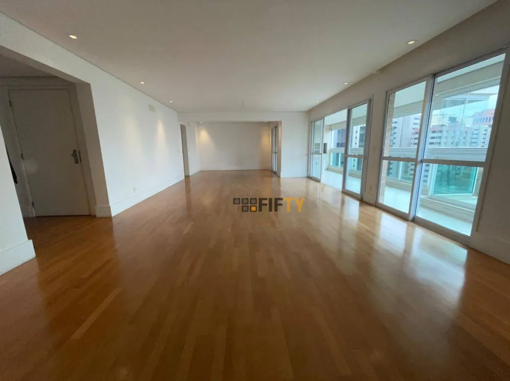 Apartamento, 3 quartos, 245 m² - Foto 3