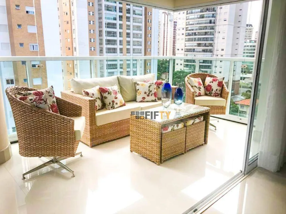 Apartamento, 3 quartos, 250 m² - Foto 2