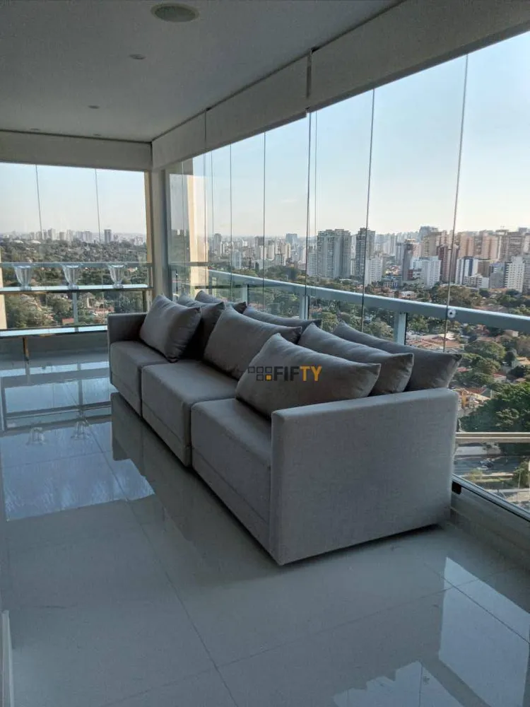 Apartamento, 3 quartos, 233 m² - Foto 2