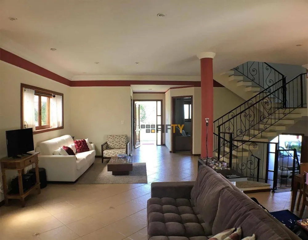 Casa, 4 quartos, 380 m² - Foto 1