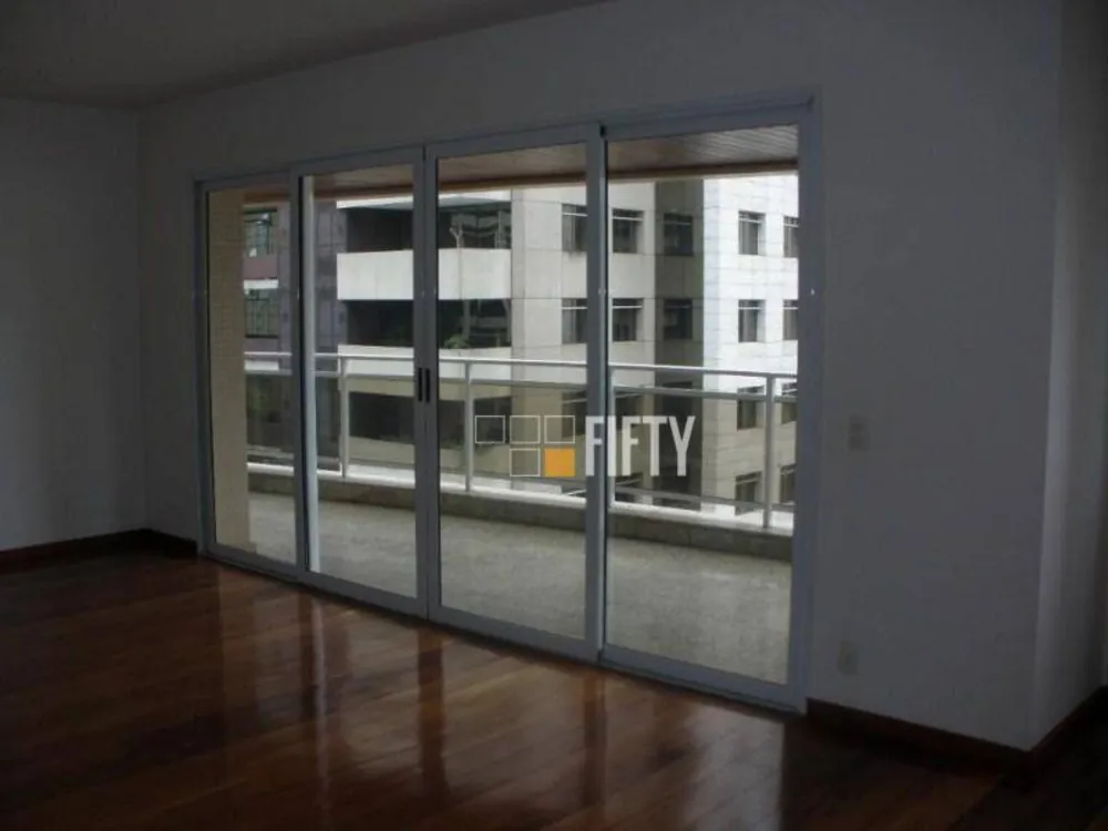 Apartamento, 4 quartos, 360 m² - Foto 1