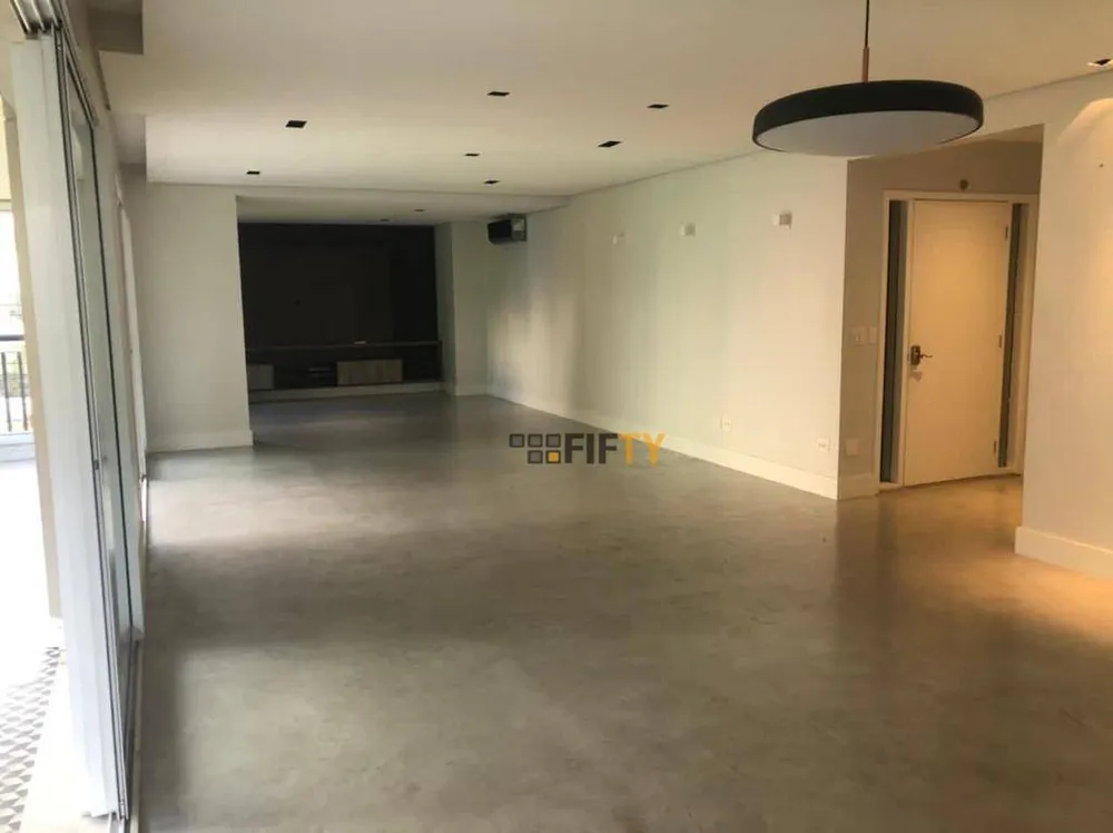 Apartamento, 3 quartos, 226 m² - Foto 2