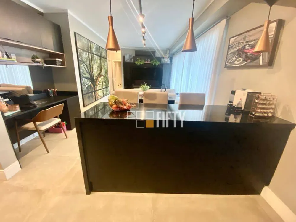 Apartamento, 3 quartos, 131 m² - Foto 2
