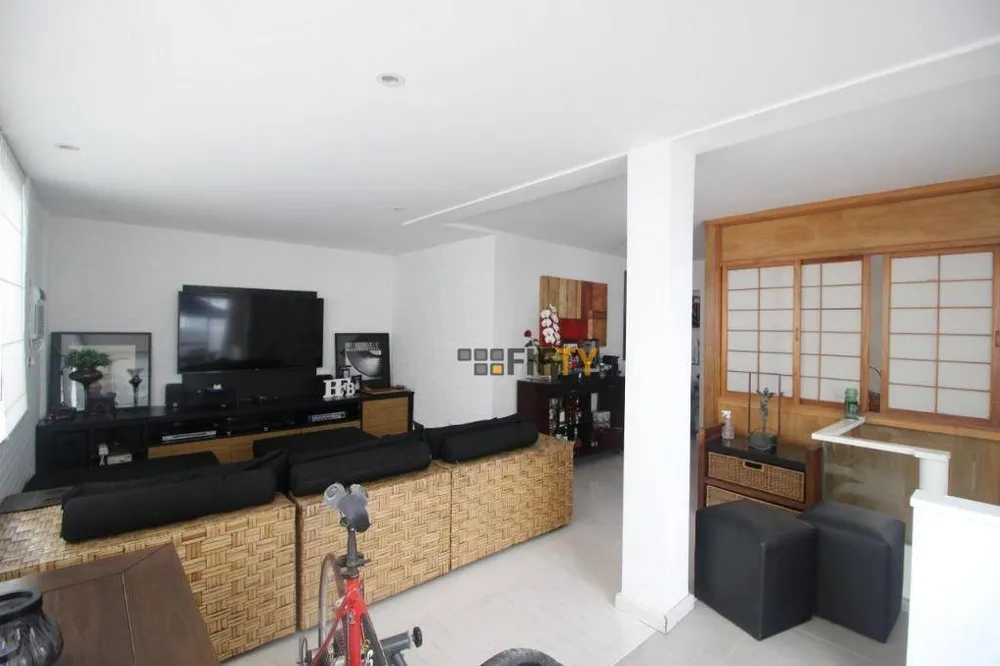 Cobertura, 3 quartos, 268 m² - Foto 1