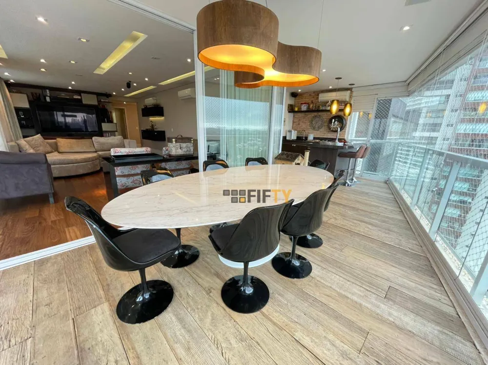 Apartamento, 4 quartos, 219 m² - Foto 1