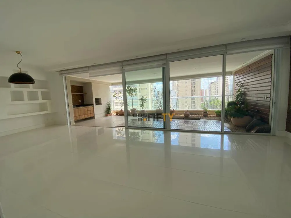 Apartamento, 3 quartos, 222 m² - Foto 2