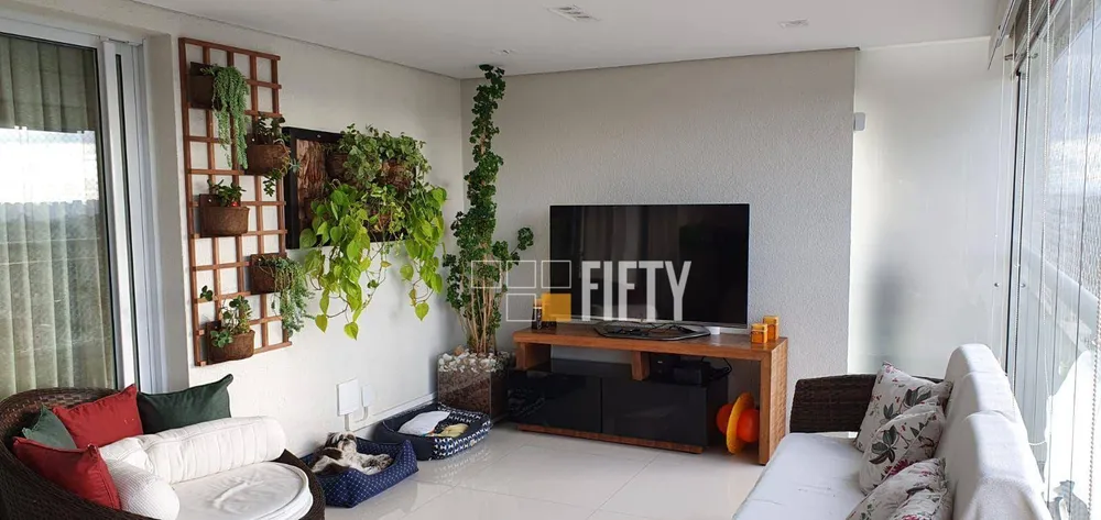 Apartamento, 3 quartos, 146 m² - Foto 1