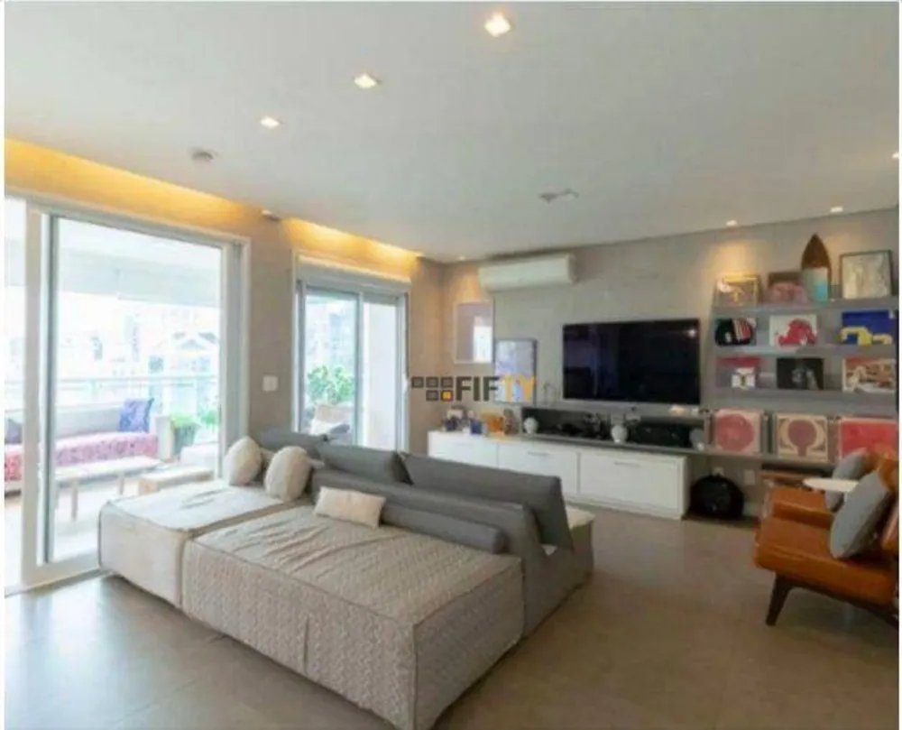 Apartamento, 3 quartos, 200 m² - Foto 1