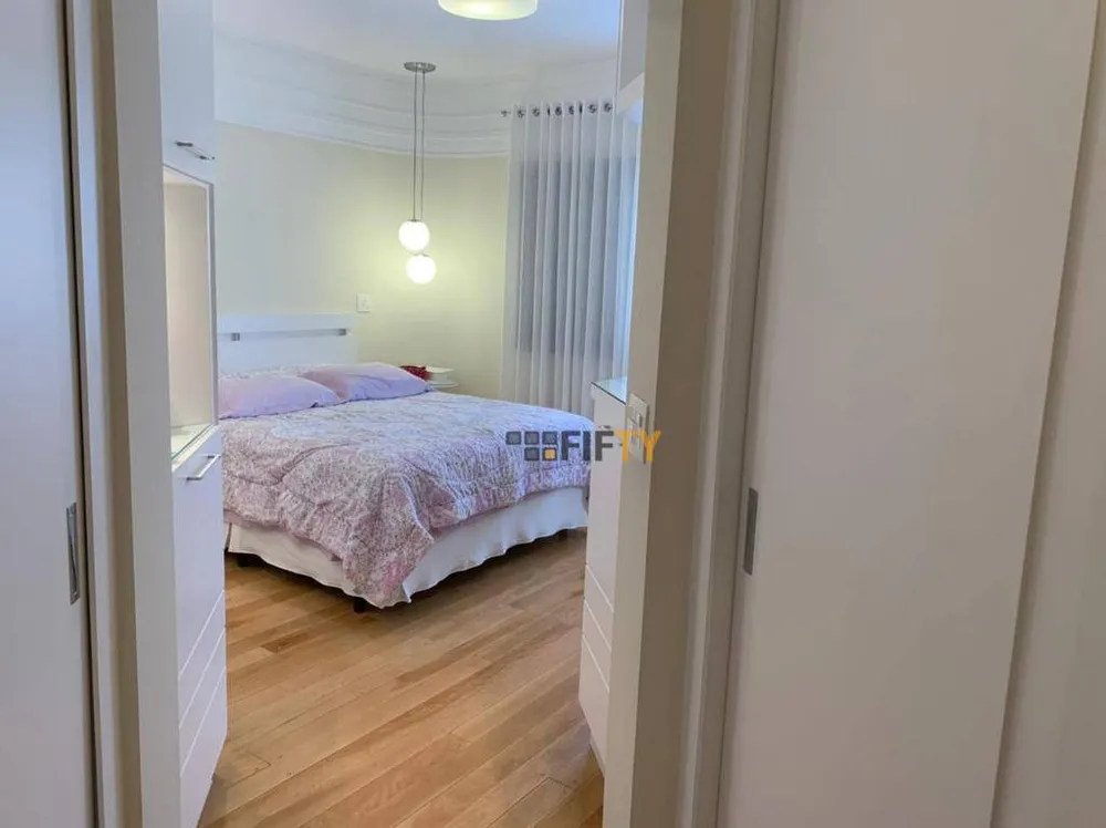 Apartamento, 3 quartos, 212 m² - Foto 2