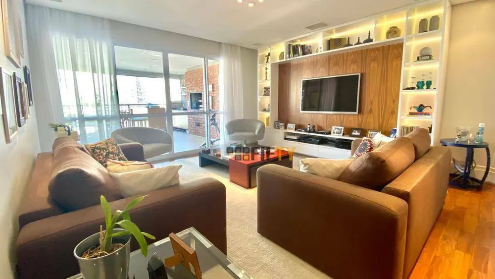 Apartamento, 3 quartos, 178 m² - Foto 1
