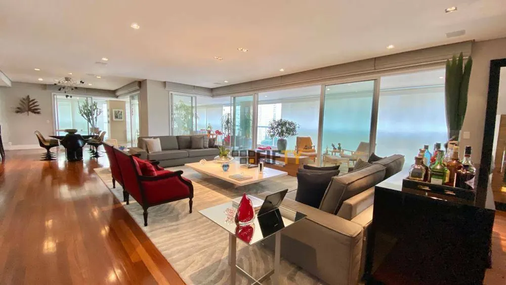 Apartamento, 3 quartos, 385 m² - Foto 1