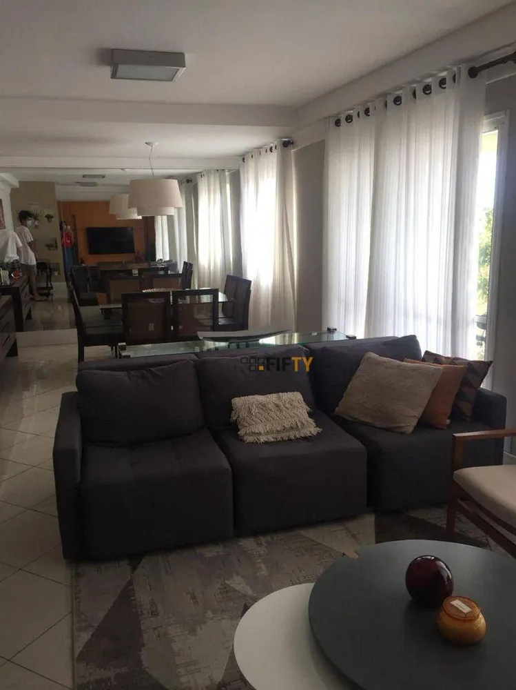 Apartamento, 3 quartos, 147 m² - Foto 2