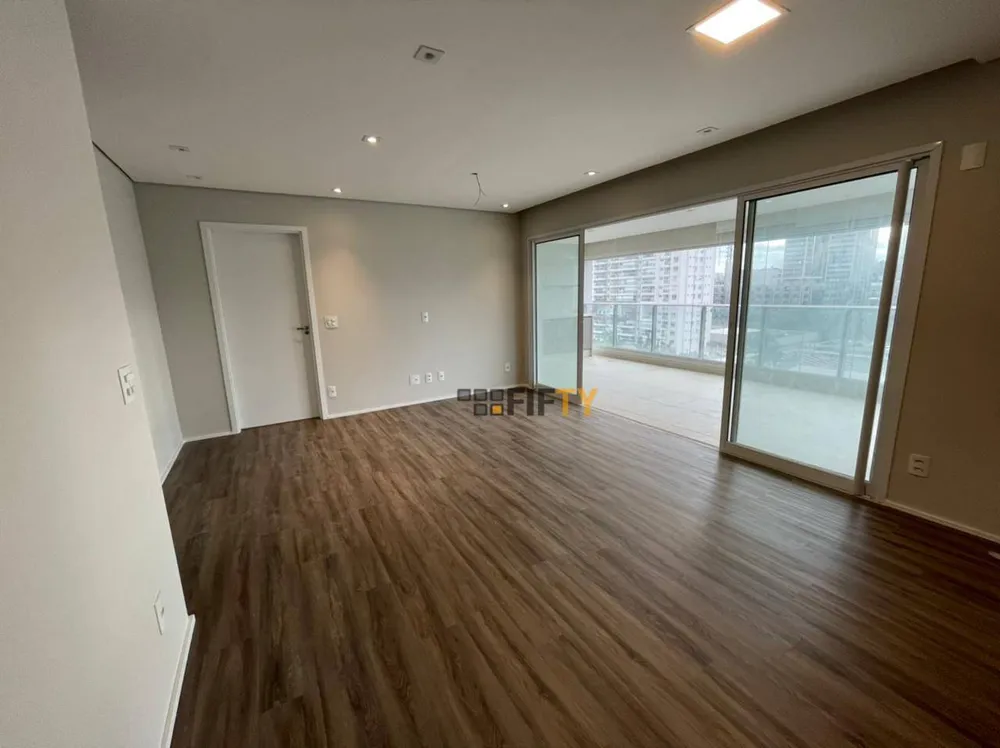 Apartamento, 3 quartos, 132 m² - Foto 1