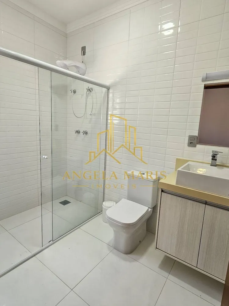 Chácara, 5 quartos, 9806 m² - Foto 1