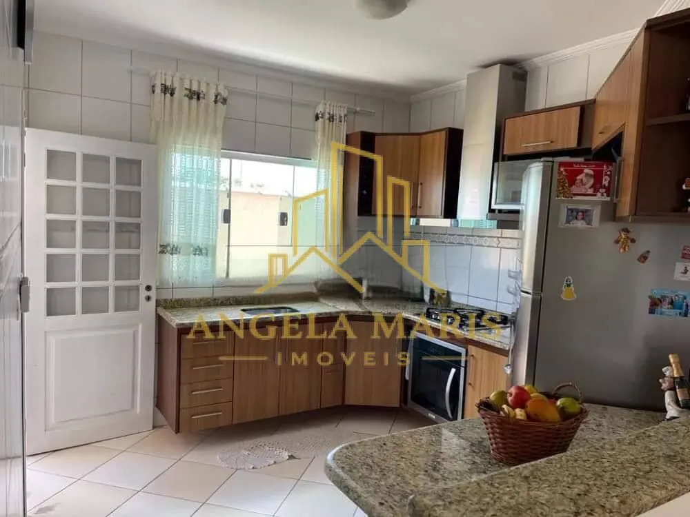 Casa, 3 quartos, 180 m² - Foto 3