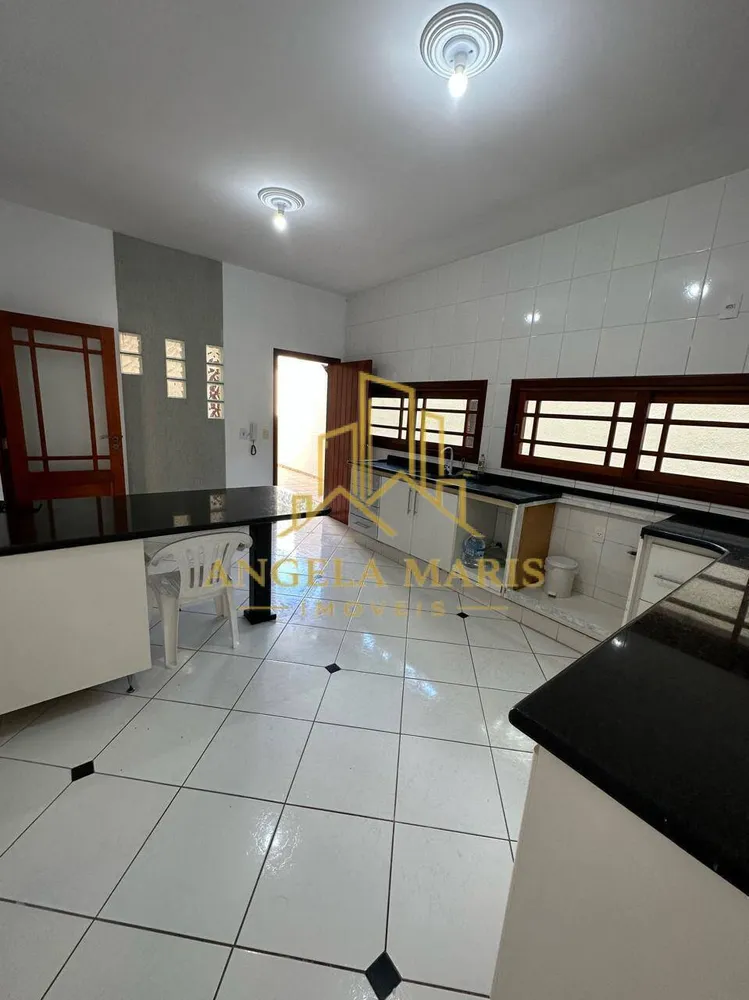 Casa, 4 quartos, 376 m² - Foto 2