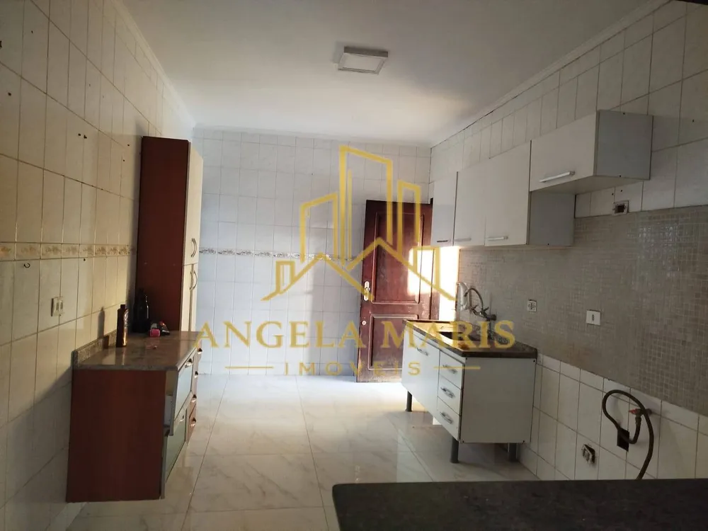 Casa, 4 quartos, 191 m² - Foto 1