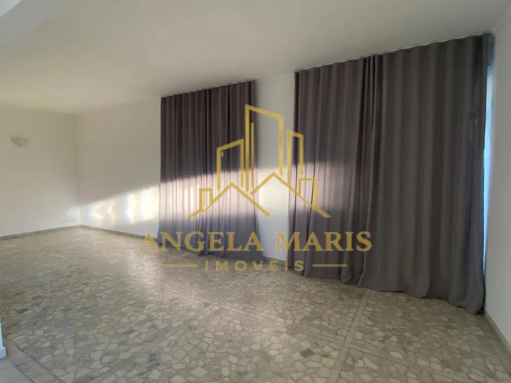 Casa, 3 quartos, 210 m² - Foto 1