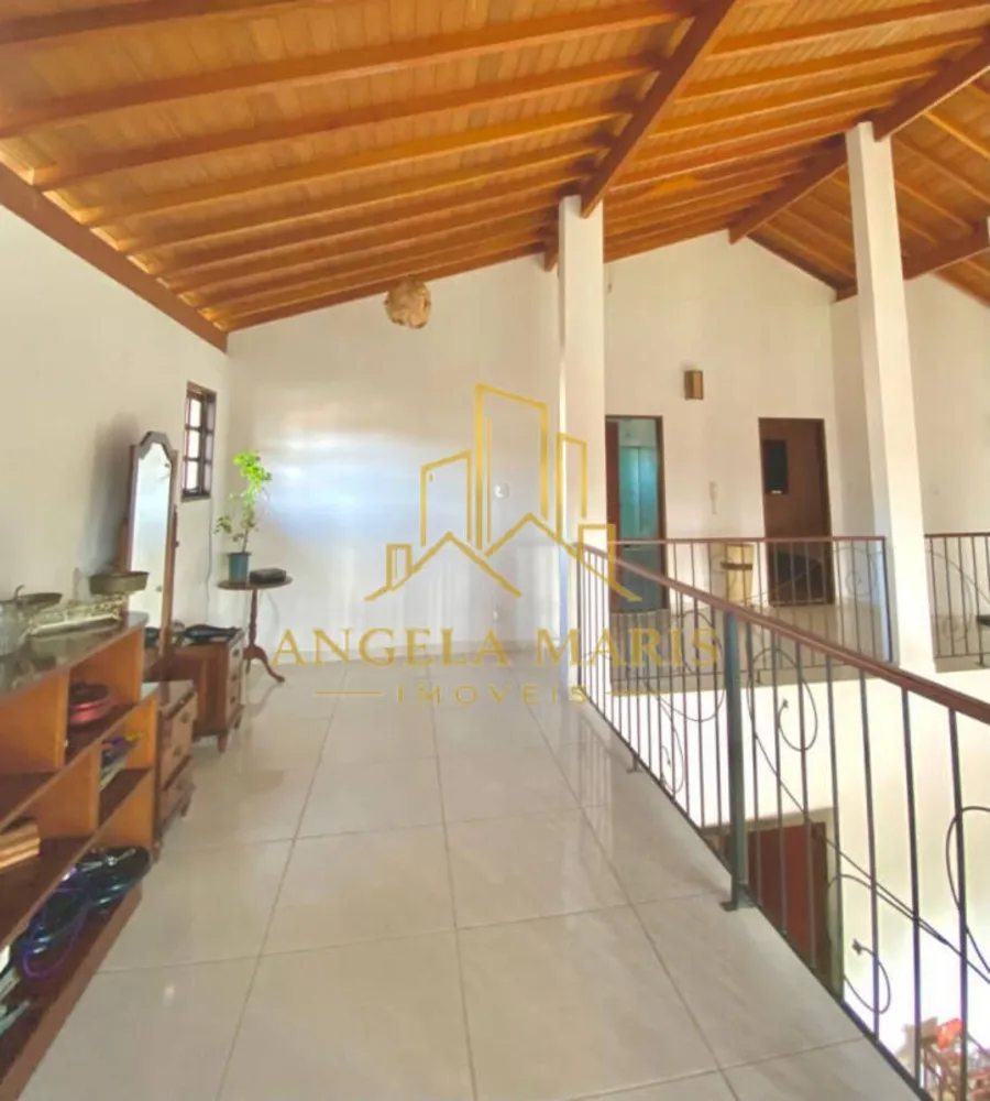 Casa, 5 quartos, 237 m² - Foto 4