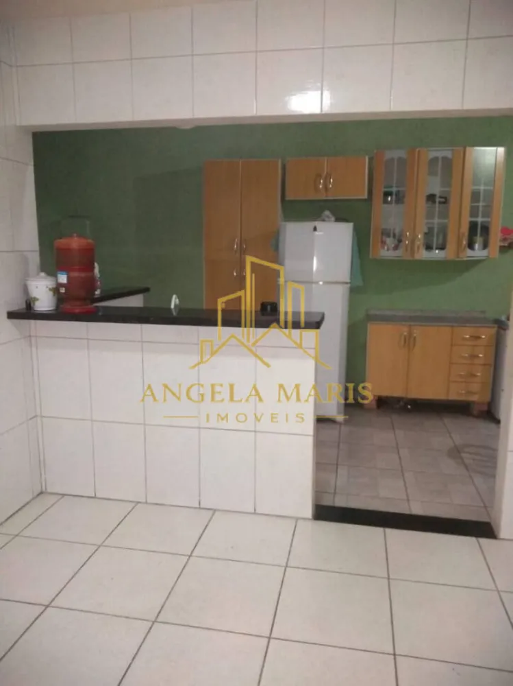 Casa, 3 quartos, 245 m² - Foto 2