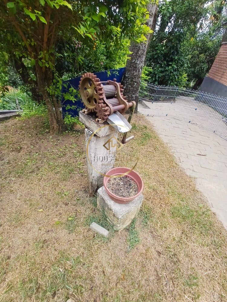 Chácara à venda com 4 quartos, 160m² - Foto 2