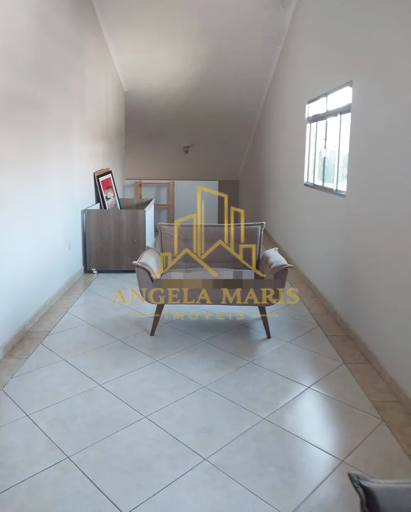 Casa, 5 quartos, 215 m² - Foto 2