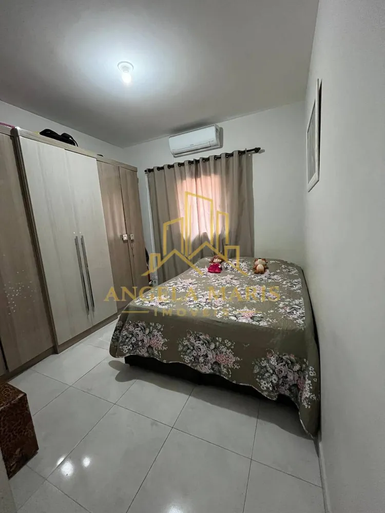 Casa, 3 quartos, 168 m² - Foto 2