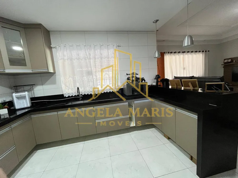 Casa, 3 quartos, 168 m² - Foto 3