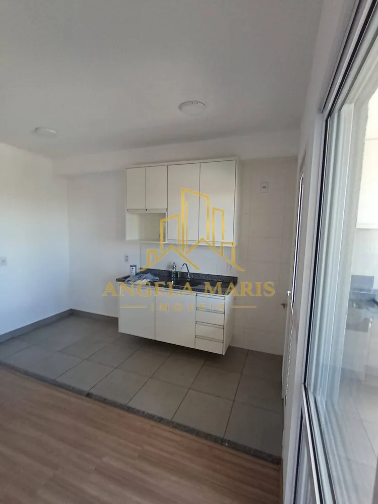 Apartamento, 3 quartos, 70 m² - Foto 2