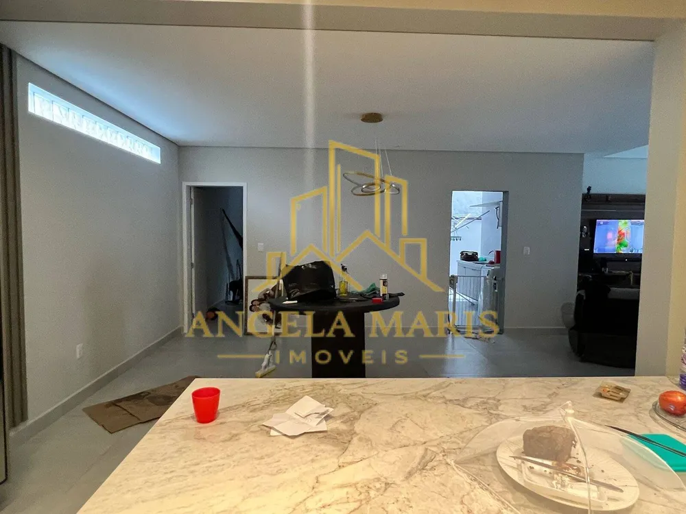 Casa, 4 quartos, 268 m² - Foto 2