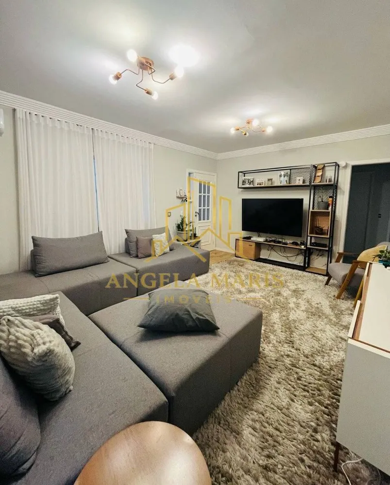 Casa, 4 quartos, 245 m² - Foto 1