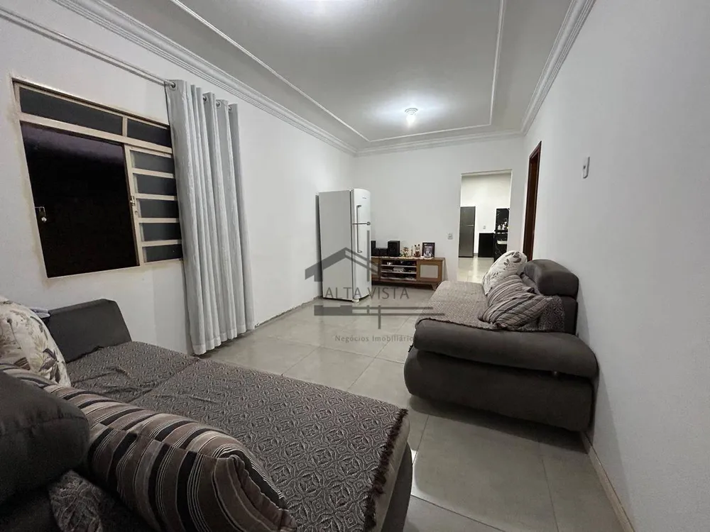 Casa, 3 quartos, 196 m² - Foto 3