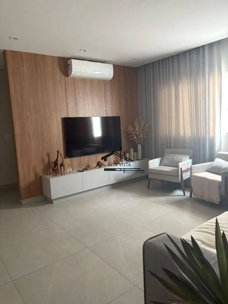 Casa, 4 quartos, 300 m² - Foto 3