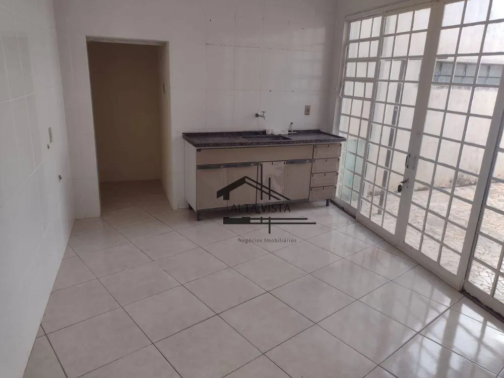 Casa, 4 quartos, 370 m² - Foto 4