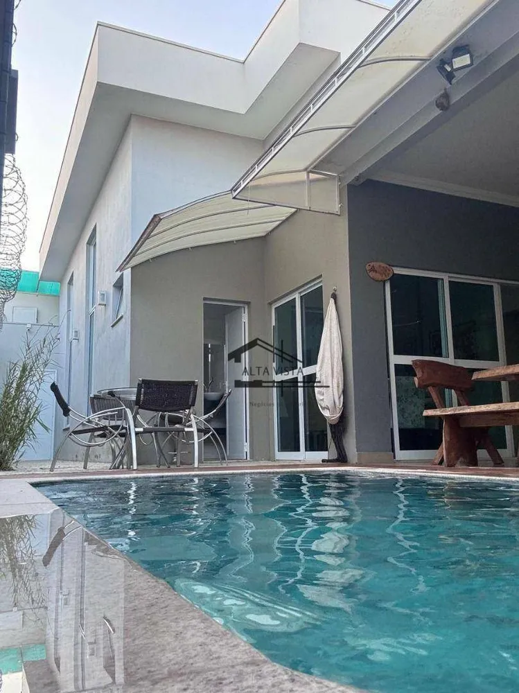 Casa, 3 quartos, 189 m² - Foto 1