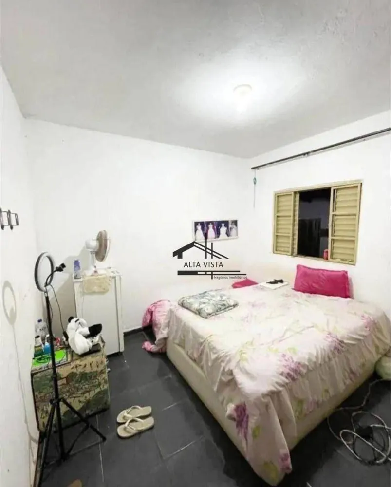 Casa, 5 quartos, 250 m² - Foto 4