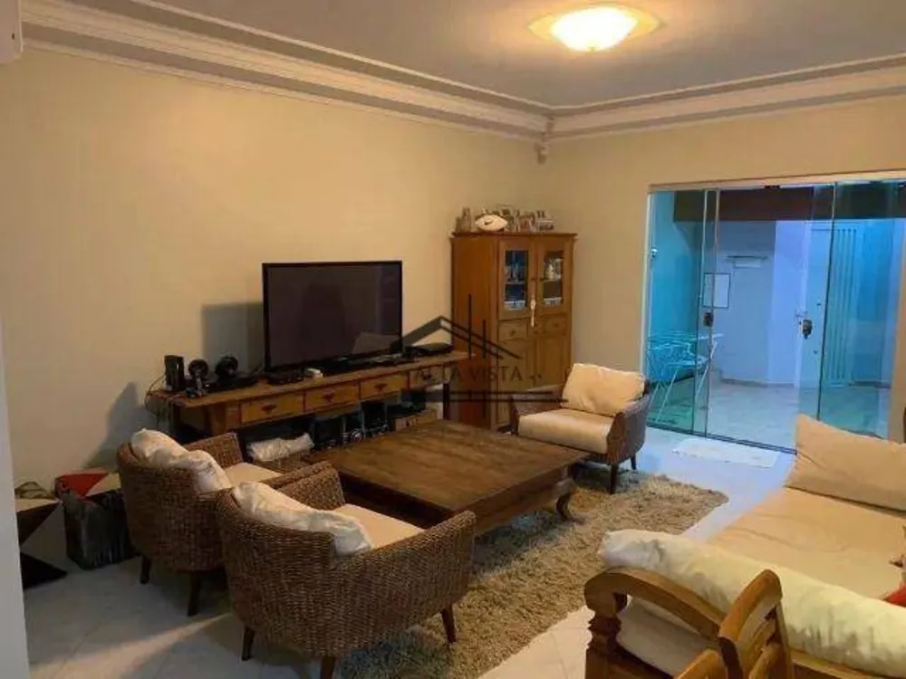Casa, 4 quartos, 190 m² - Foto 2