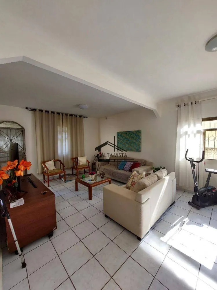 Casa, 3 quartos, 110 m² - Foto 2