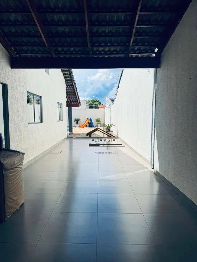 Casa, 3 quartos, 235 m² - Foto 2