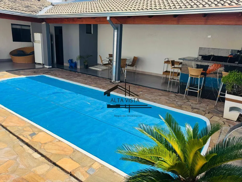 Casa, 3 quartos, 235 m² - Foto 15