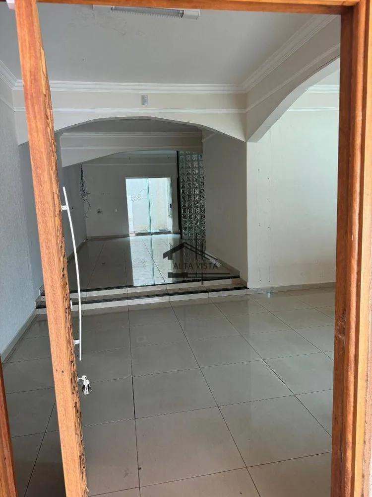 Casa, 3 quartos, 280 m² - Foto 2