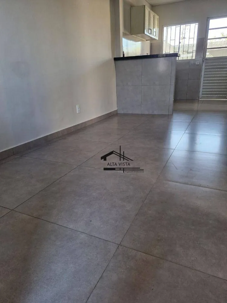 Casa, 2 quartos, 56 m² - Foto 1