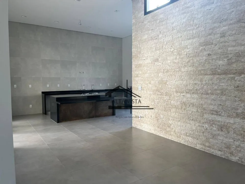 Casa, 3 quartos, 210 m² - Foto 1